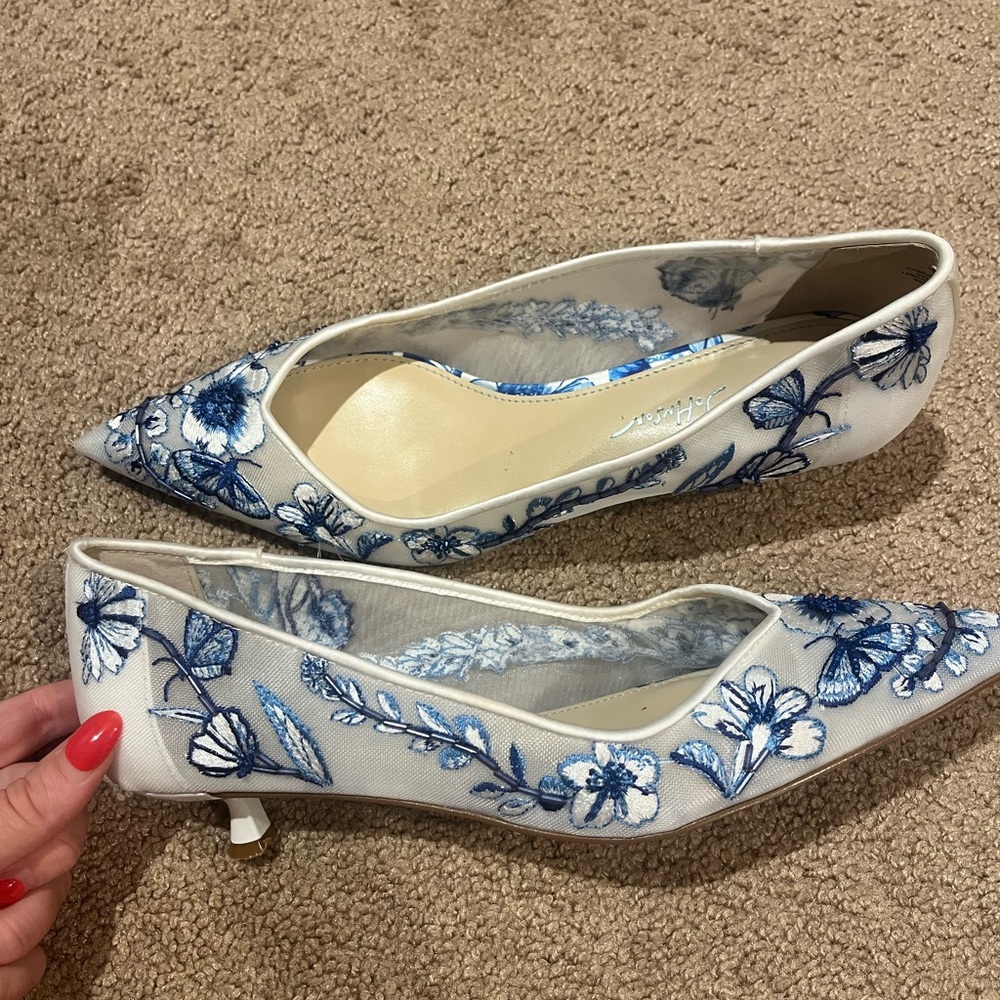 Betsy Johnson Elegant Blue Floral Embroidered Women's Shoes